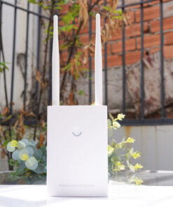 Bộ phát Wifi Grandstream GWN7605LR, Hỗ trợ 100+ user, Gắn ngoài trời, Chuẩn AC tốc độ 1167Mbps - Hãng của Mỹ